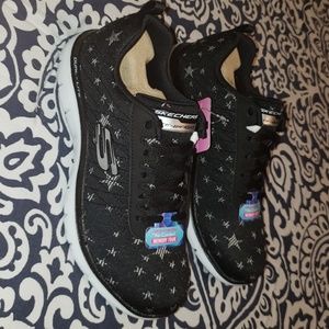 Skechers sneakers